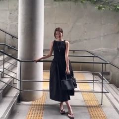 ZARA 完売品トレンチフレアミディワンピース - メルカリ