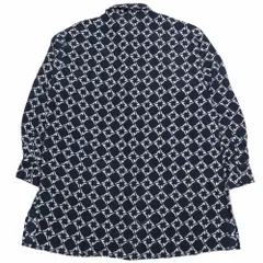 美品 Salvatore Ferragamo サルヴァトーレフェラガモ シフォン シアー シルク シャツ ブラウス 長袖 総柄 カットソー M ブルー レディース 古着 中古 USEDのサムネイル