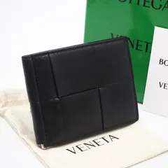 ★3日以内返品可★ 美品 BOTTEGAVENETA ボッテガヴェネタ カセット マネークリップ付き二つ折りウォレット 749453 マネークリップ ブラック ラムスキン メンズのサムネイル