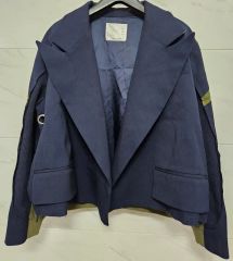 sacai バックプリーツ ジップアップ ブルゾン 24-07390 - メルカリ