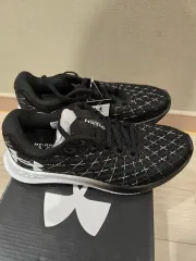 UNDER ARMOUR アンダーアーマー FLOW Velociti Wind レディース ランニングシューズ ブラック 230のサムネイル