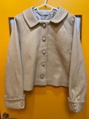 Y【Y13-46】◇ axes femme    サイズF    ショート丈ジャケット　ベージュ　レディースのサムネイル