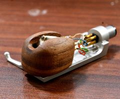 デノン MCカートリッジ DL-103 音質良好 スタイラス、カンチレバー美品 音門】DENON DL-103 WALNUT MCカートリッジ カンチレバーがボロン 新品