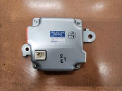 トヨタ 80 ヴォクシー 前期 純正 ボルテージセンサー ZWR80G 89892