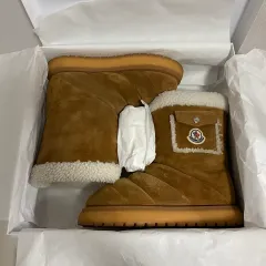 260 MONCLER(モンクレール) ガイア ポケット ミッド ブーツのサムネイル