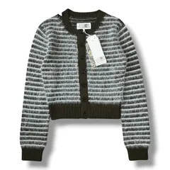 国内正規 参考上代121,000円 未使用品 MM6 Maison Margiela 24AW Basic Cardigan ベーシックカーディガン ニット セーター エムエムシックス メゾンマルジェラ S52HP0021 カーキ S 2487G0のサムネイル