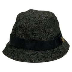 GUCCI GGパターン バケットハット ブラック グレー メタルプレート 美