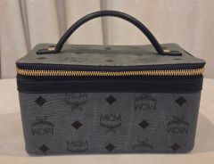 MCM ヴィセトス ボディバッグ ウエストポーチ - メルカリ