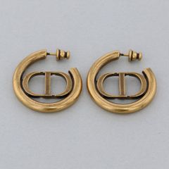 Dior CDロゴ フープピアス ゴールドカラー - メルカリ
