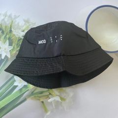 Alexander McQueen バケットハット 黒 Lサイズ - メルカリ