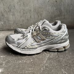 New Balance M1906R BEAUTY&YOUTH 別注カラー - メルカリ