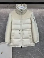 MONCLERモンクレール ベージュ Escautショートレディースダウンのサムネイル
