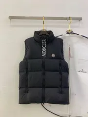 MONCLER ブラック ダウンベスト｜本日限定特価｜新品未使用のサムネイル