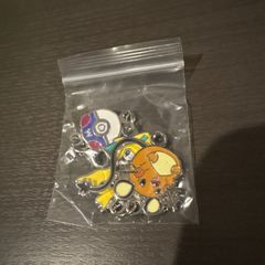韓国限定 釜山 ポケモン駅長ピカチュウ ガチャガチャ キーホルダー