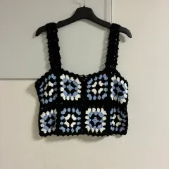 (新品) GENERALIDEA(ジェネラルアイディア) ニット クロップド ビスチェのサムネイル