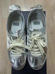 onitsuka tiger オニツカタイガー メキシコ66 シルバー 23.0cmのサムネイル