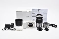 SONYα6000本体•ズームレンズ55-210•ストラップ•バッテリー•クロス