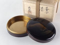茶道具 輪島塗 塗師 元岡清二作 三つ巴蒔絵 香合 共箱 V A444 - メルカリ