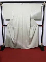 【中古】Mサイズ 付け下げ 化繊 白緑地に雪輪模様のサムネイル