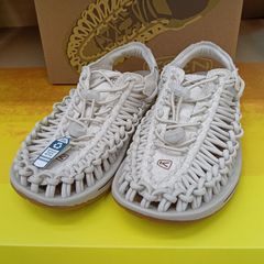 KEEN UNEEK サンダル ナチュラルホワイト23.5センチ - メルカリ