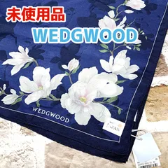 タグ付き未使用品　WEDGWOOD ウェッジウッド　ネイビー系/お花柄　スカーフ　ハンカチ　日本製　NMO7-160-08のサムネイル