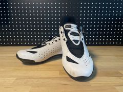 LAKE CX241 ブラック 42.5 ホワイトBOA仕様 オマケ付き LAKE CX241 ブラック 42.5 ホワイトBOA仕様 オマケ付き - メルカリ