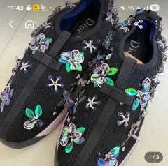 正規品) Dior ビーズ装飾 スニーカー ブラック サイズ 245のサムネイル
