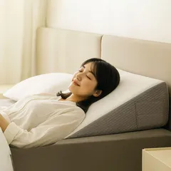 クッション 傾斜枕 膝枕 背もたれ 腰枕 6-in-1 ポータブル ランバーサポート、 三角枕 足枕 就寝用、テレビ枕に適しています 三角クッション (高さ20.5cm)のサムネイル