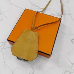 ⭐️美品⭐️ クリスチャンルブタン ナストロルビ スモール トート