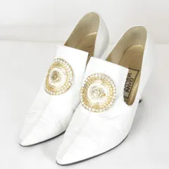 【価格改定】『USED』Gianni Versace【ジャンニ・ヴェルサーチ】 VT-B 740 太陽ロゴ モチーフ ラインストーン サイズ35 パンプス レザー/メタル レディースのサムネイル