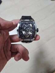 高級感抜群】MEGIR 自動巻き腕時計 トゥールビヨン風デザイン - メルカリ