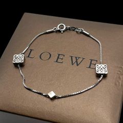 LOEWE アナグラム チャーム ブレスレット シルバー - メルカリ