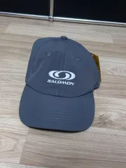 SALOMON サロモン ベースボールキャップ 帽子 グレーのサムネイル