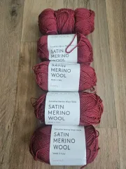 サテン メリノ ウール (Satin Merino Wool) (1玉/50g) 7万個 販売突破 (冬)セーター 帽子 マフラー 編みやすい イタリア 100% EXTRA : Shift The Map パイナップル ファイン メリノウール 高級 毛糸のサムネイル