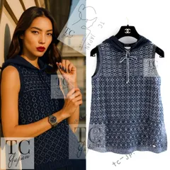 シャネル トップス パーカー CHANEL ネイビー ブルー ラメ ノースリーブ シルク ニット カール・ラガーフェルド 30万 超美品 36 38のサムネイル