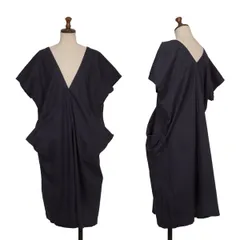 イッセイミヤケ ミーISSEY MIYAKE me コットンVネックストレッチノースリーブワンピース 紺Fのサムネイル