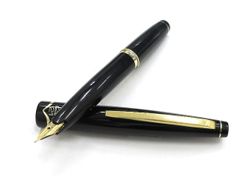 Pelikan ペリカン 万年筆 ブラック×ゴールド 14C 筆記確認済 - メルカリ