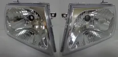 【トヨタ純正新品】TOYOTA 未使用品 ★超希少廃番品★ ハイラックス 100 後期 ヘッドライト 左右セット RZN152,RZN169,RZN174,LN172のサムネイル