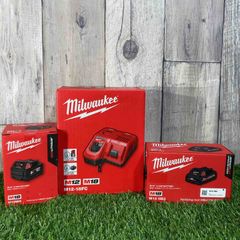 未使用品】 マキタ makita 35mm コードレス ピンネイラ PT001GRDX