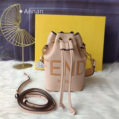 現行モデ 本日限定！送料込☆ 良品  レディース FENDI フェンディ ショルダーバッグのサムネイル