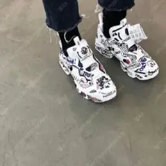 VETEMENTS（ヴェトモン） G-DRAGON（ジードラゴン） らくがき フューリー スニーカー 240のサムネイル