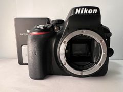 ☆極上品☆ 《ショット数807回》Nikon ニコン D200 ボディ ☆動作確認