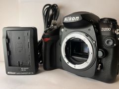 ☆極上品☆ 《ショット数807回》Nikon ニコン D200 ボディ ☆動作確認