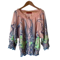 美品 VIVIENNE TAM ヴィヴィアンタム BUTTERFLY EMBROIDERY ON RIGID NETTING ブルゾン ジャケット サイズ40 ピンク レディース 古着 中古 USEDのサムネイル