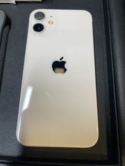 Apple iPhone 12 本体 ホワイト 64GB SIMフリー - メルカリ