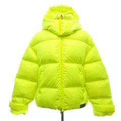 ヴァレンティノ VALENTINO UV3CNB006GM ダウンジャケットのサムネイル