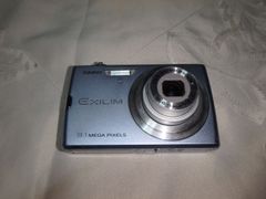 動作未確認CASIO EXILIM EX-Z250 シルバー デジタルカメラ - メルカリ