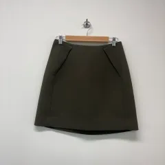 COS カーキ色スカートのサムネイル