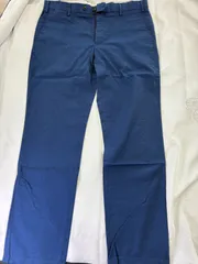 ARMANI COLLEZIONI（アルマーニ コレツィオーニ）のメンズ レギュラーフィット・ストレッチコットンパンツ（チノパン）サイズ：USA38　実測：ウエスト約88cm相当のサムネイル