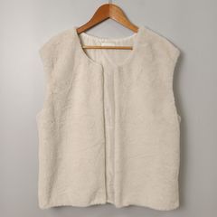 ネンネストア nemne store フェイクファー ベスト【F】ホワイト／白 古着
